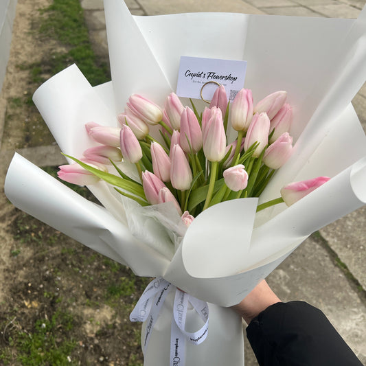 Rózsaszín Elegancia – Tulipáncsokor
